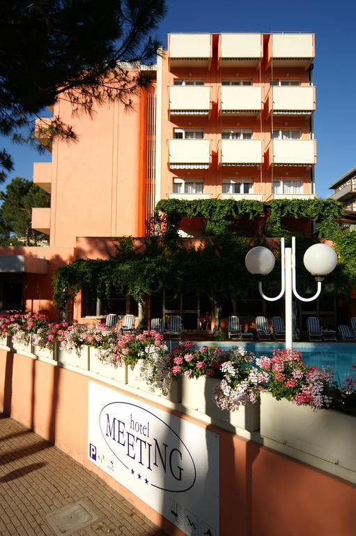 Hotel Meeting Чезенатико Экстерьер фото